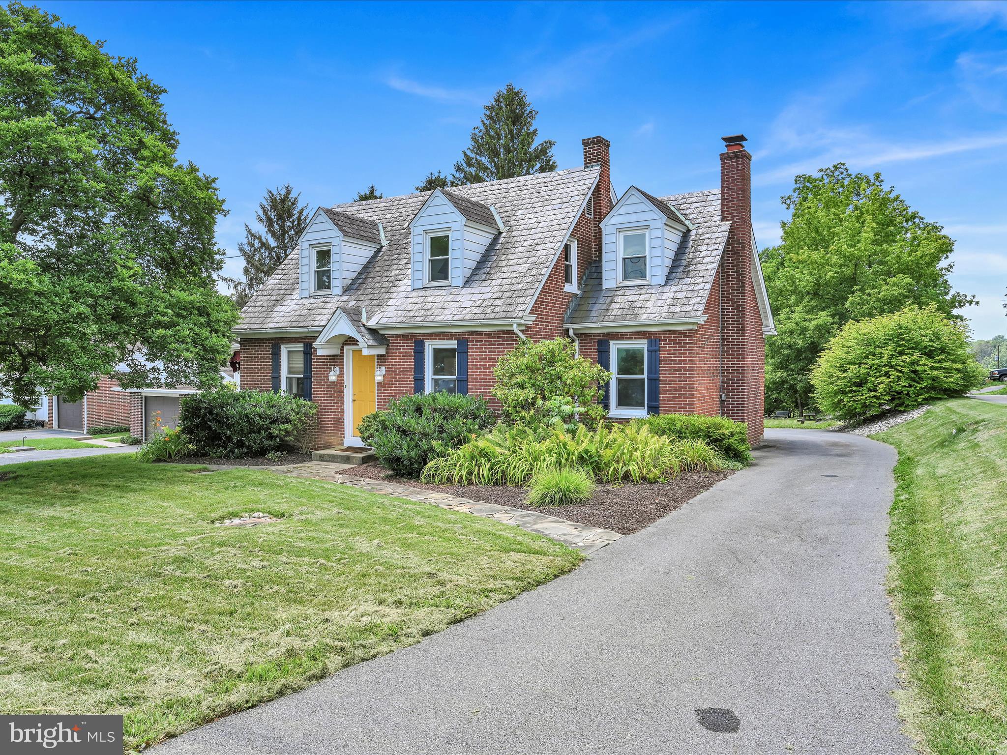 2162 Millersville Road Lancaster, PA 17603 - Photo 1 of 27 2162 Millersville Rd