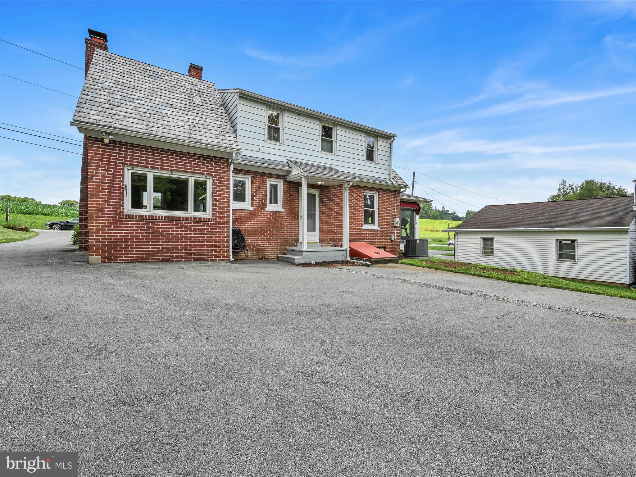 2162 Millersville Road Lancaster, PA 17603 - Photo 23 of 27 Parking