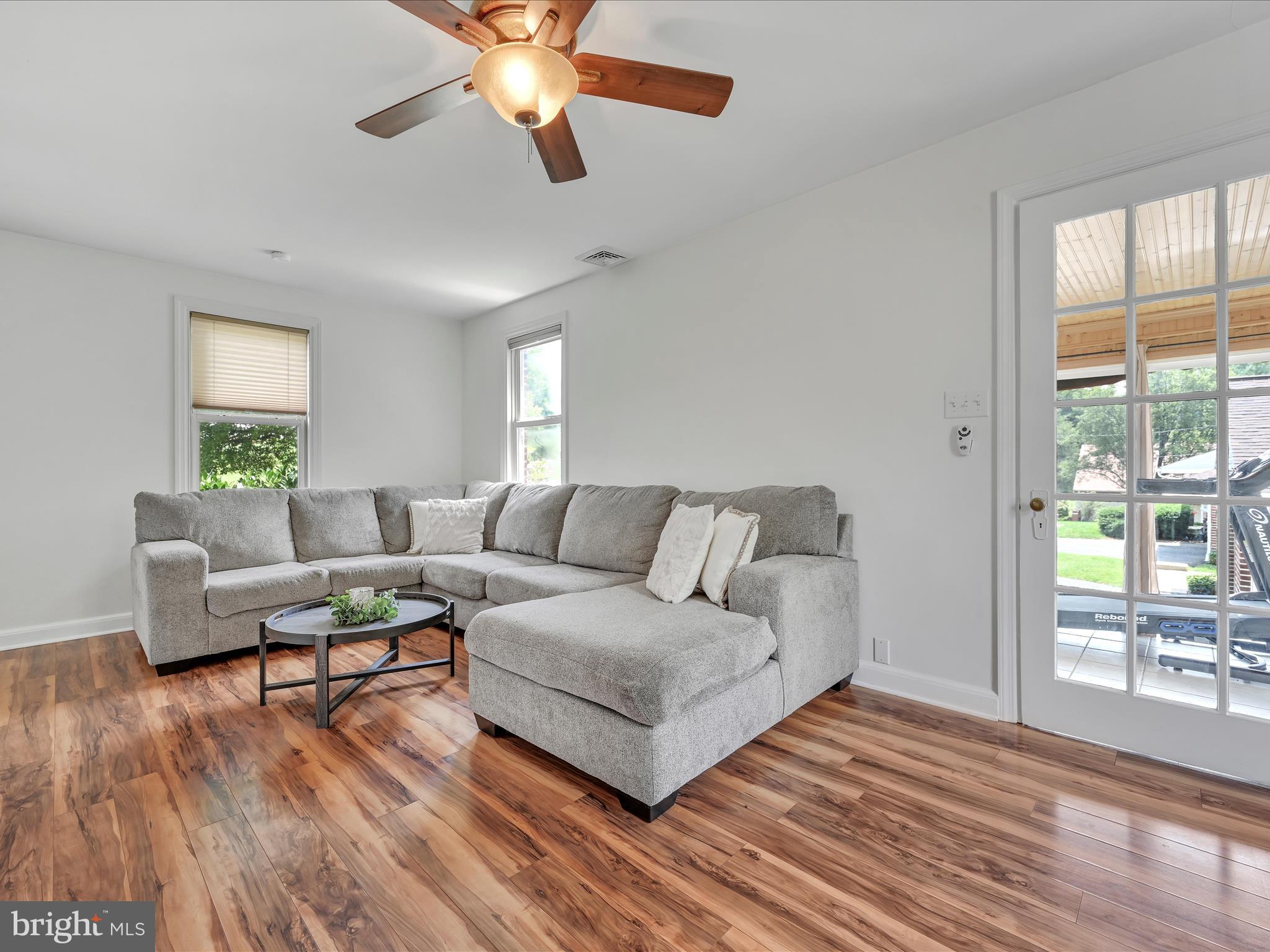 2162 Millersville Road Lancaster, PA 17603 - Photo 4 of 27 Bright