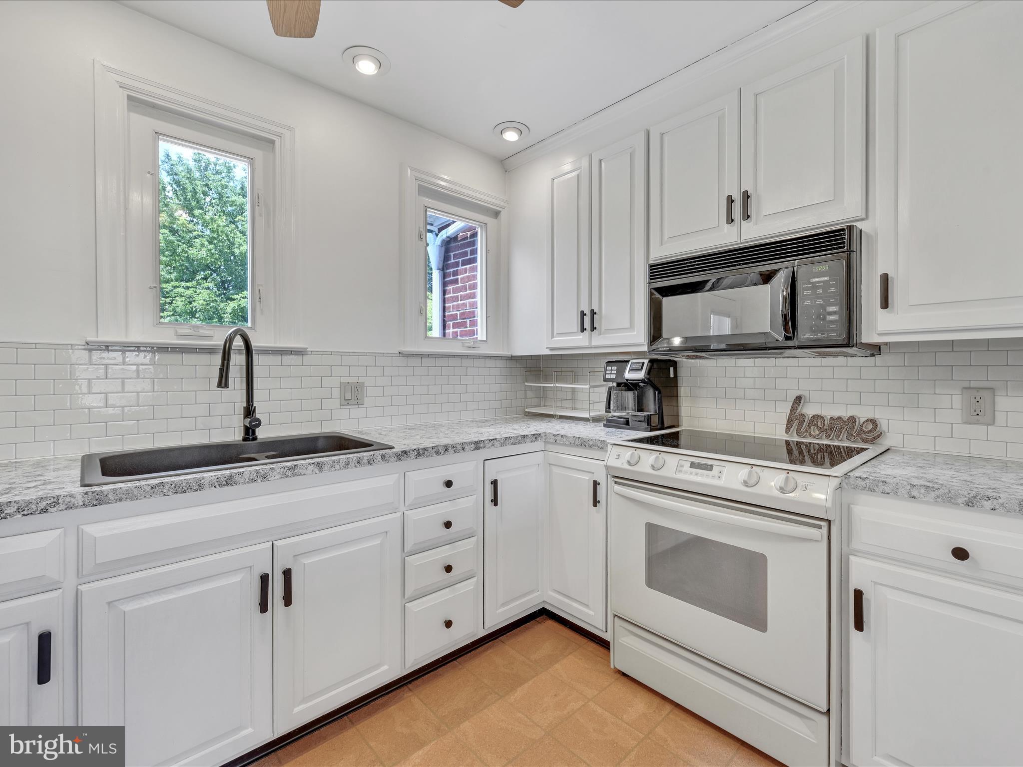 2162 Millersville Road Lancaster, PA 17603 - Photo 9 of 27 Kitchen