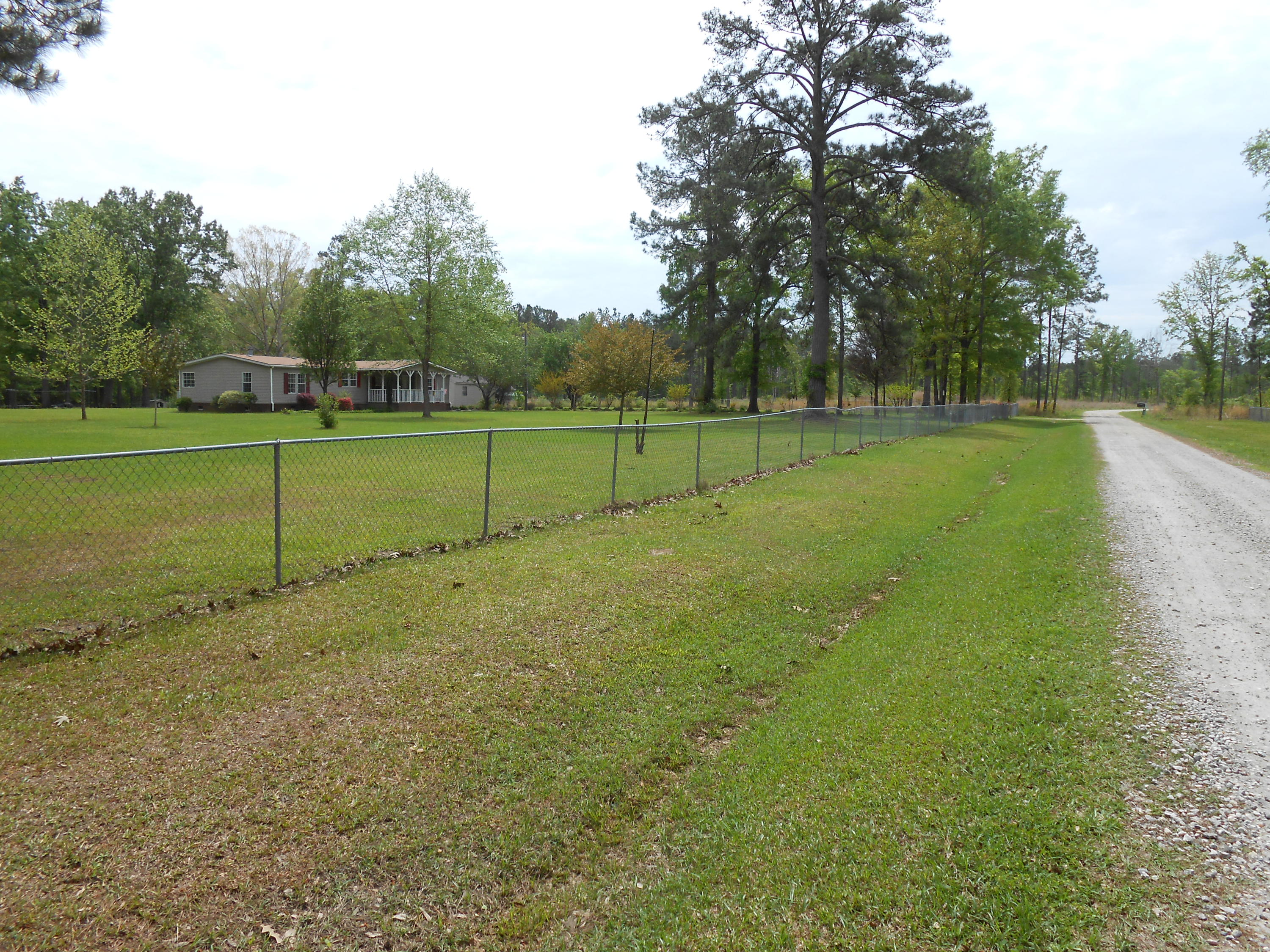 311 Winningham Road Summerville, SC 29483 - Photo 4 of 15 DSCN0794