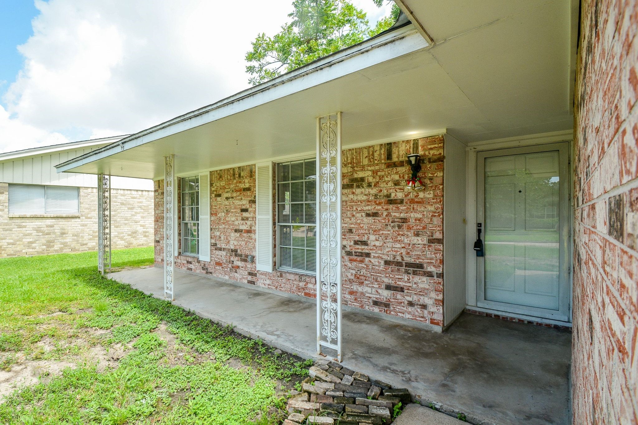 6002 Verdome Lane Houston, TX 77092 - Photo 3 of 49