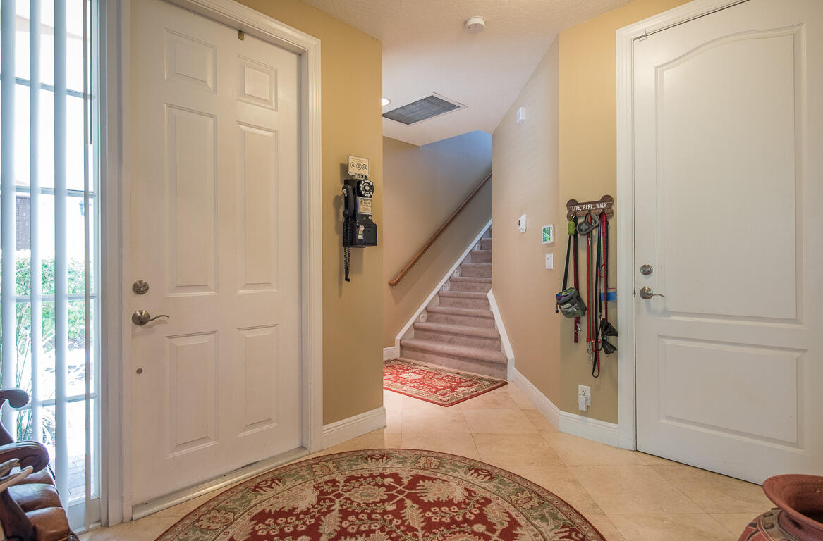 624 Northeast Francesca Lane Boca Raton, FL 33487 - Photo 7 of 64 624 NE Francesca Lane-60