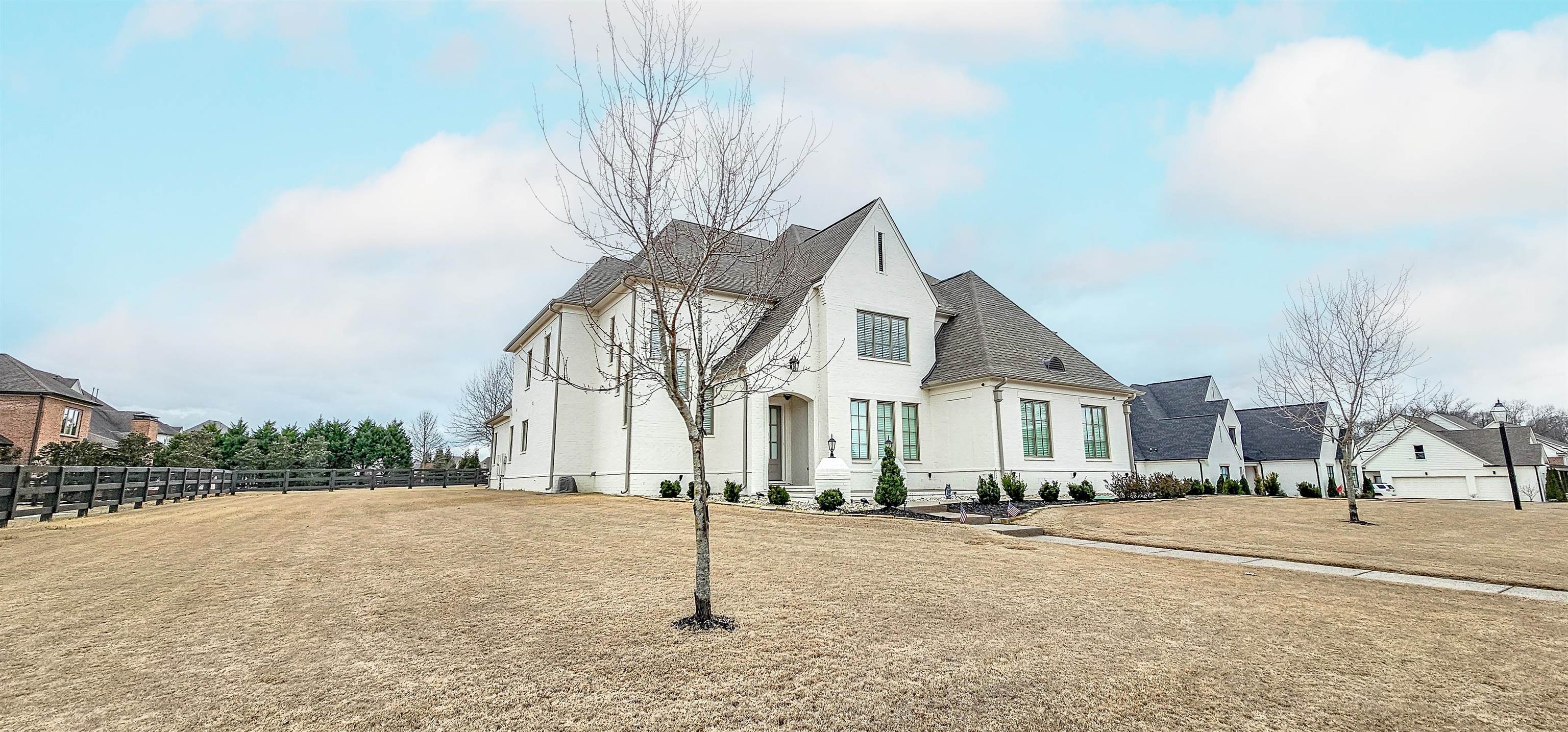 45 North Lake Road Collierville, TN 38017 - Photo 2 of 40