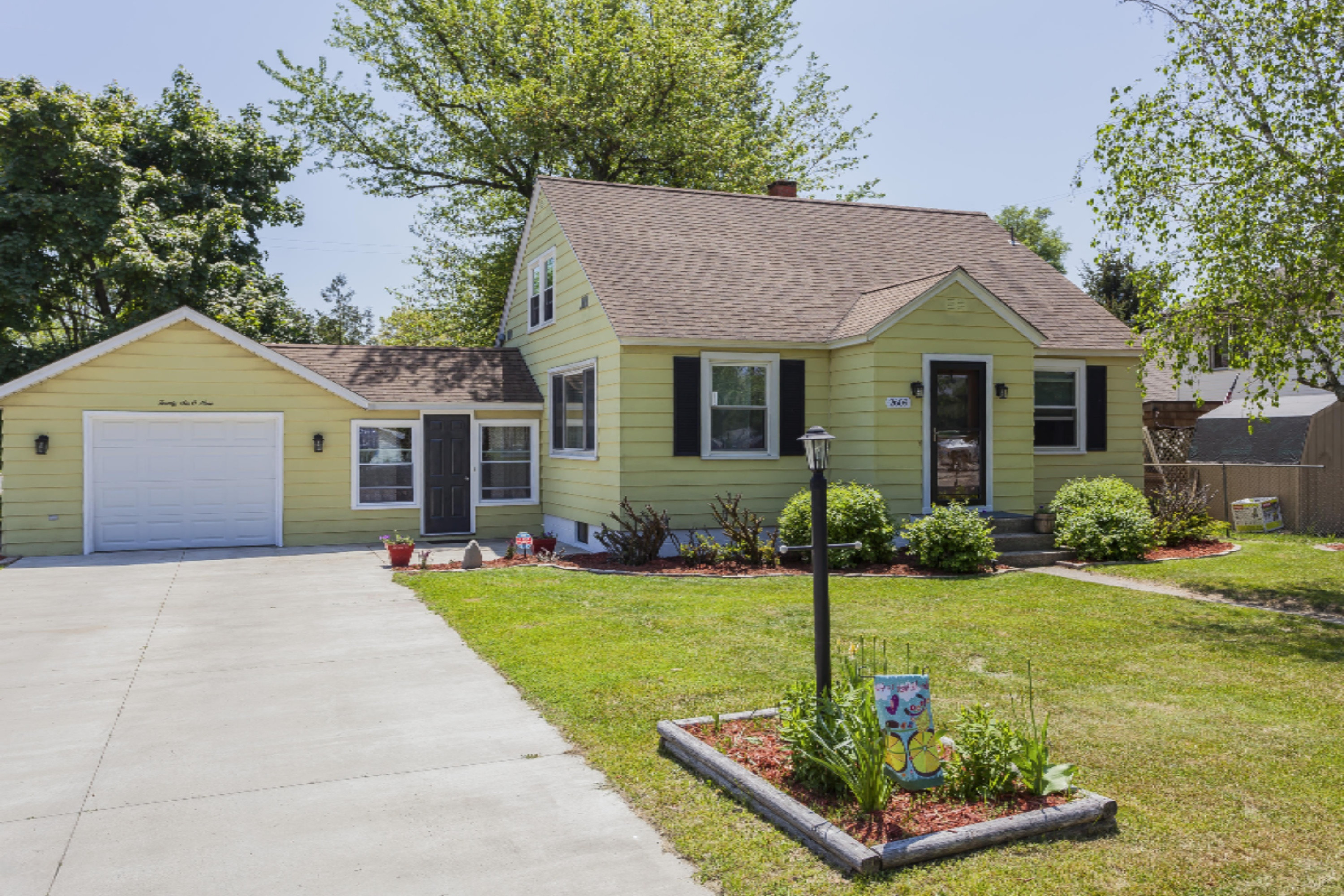 2609 Heights Ravenna Road Muskegon, MI 49444 - Photo 1 of 28 IMG_4270