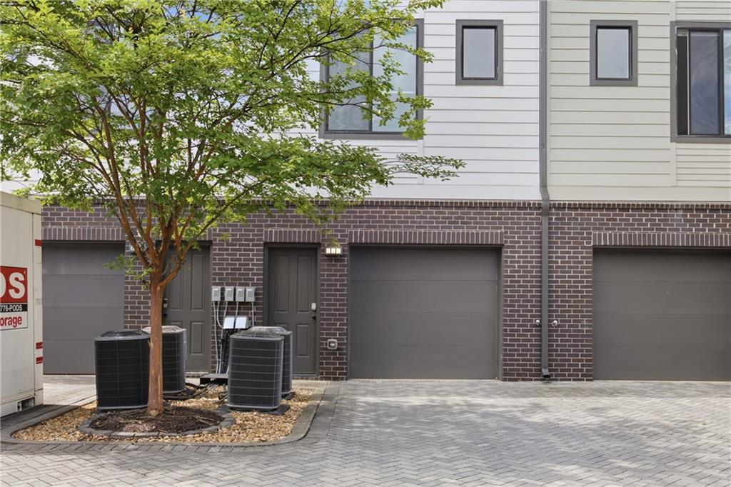 211 Bass Street Southwest, Unit 10 Atlanta, GA 30315 - Photo 16 of 34