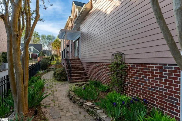 $794,900 | 23 Kershaw Court, Greenville, SC 29607