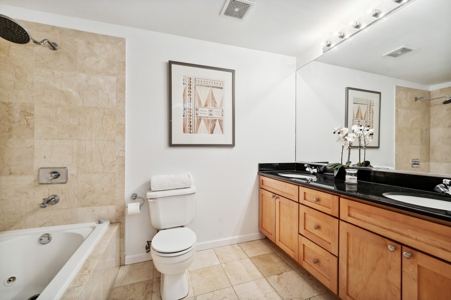 2101 West Rice Street, Unit 206 Chicago, IL 60622 - Photo 14 of 25 Gallery Image 14