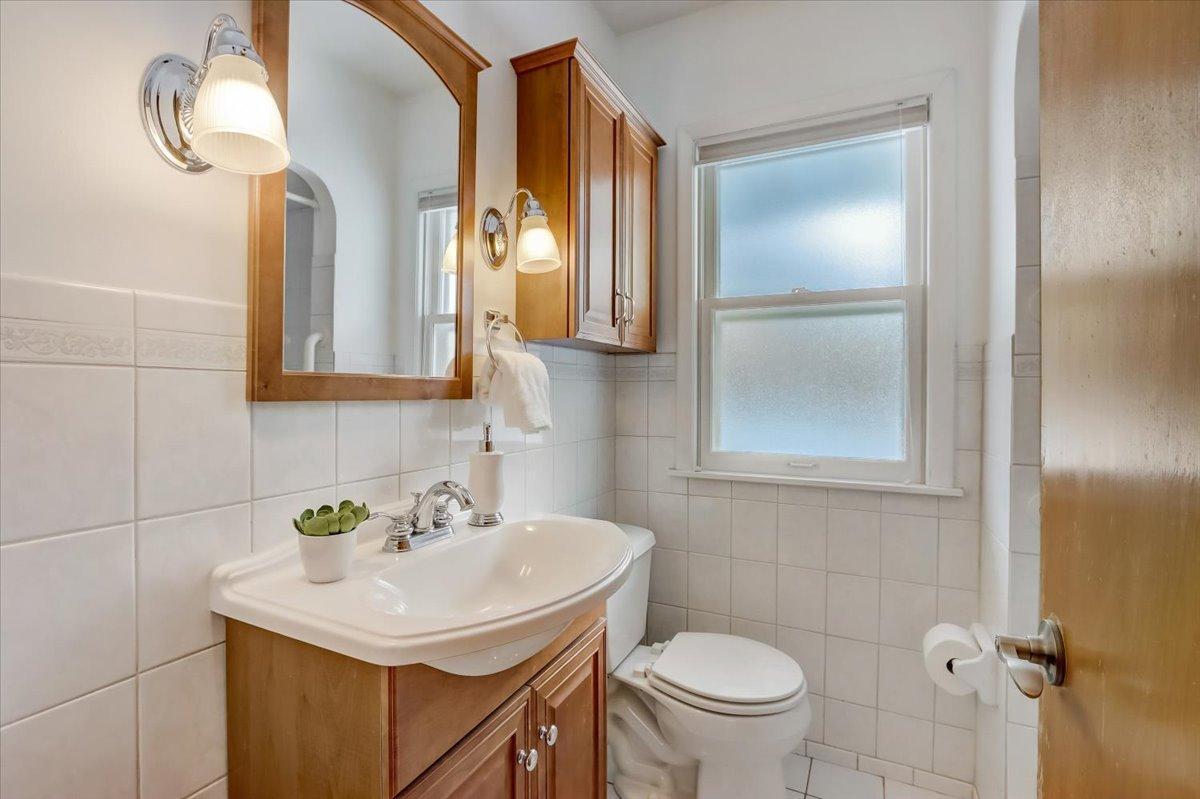 3003 Rankin Road St. Anthony, MN 55418 - Photo 14 of 26