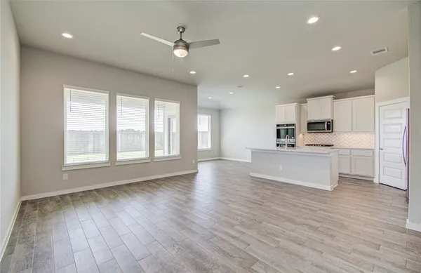 $2,500 | 28511 Hannahs Harbor Lane, Katy, TX 77494