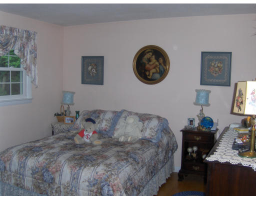 7 Oconnell Road Holyoke, MA 01040 - Photo 11 of 17 Gallery Image 11