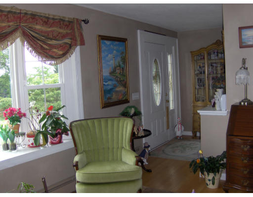 7 Oconnell Road Holyoke, MA 01040 - Photo 8 of 17 Gallery Image 8