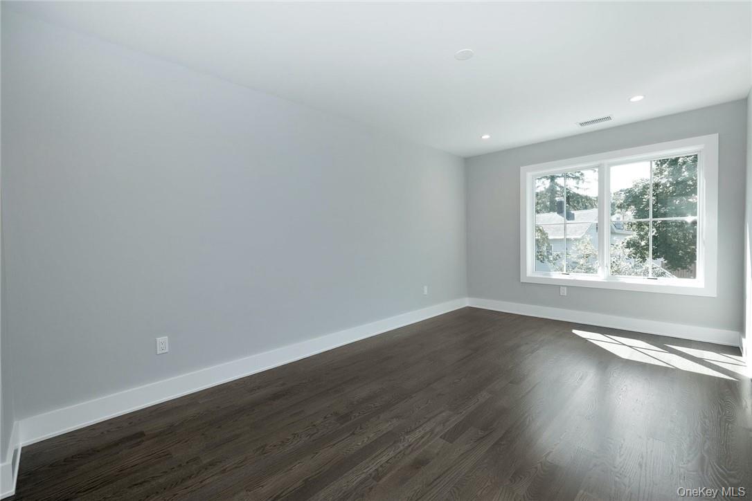 40 Devoe Street, Unit B Dobbs Ferry, NY 10522 - Photo 18 of 27 Bedroom
