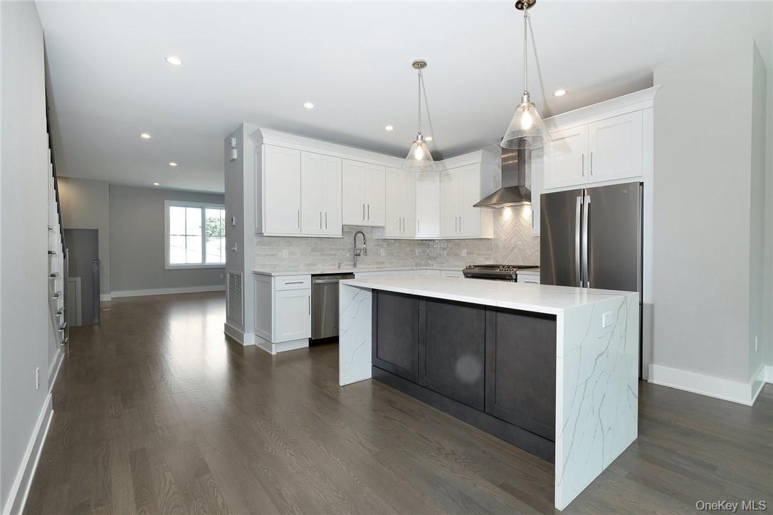 40 Devoe Street, Unit B Dobbs Ferry, NY 10522 - Photo 6 of 27 Kitchen - Alternate View