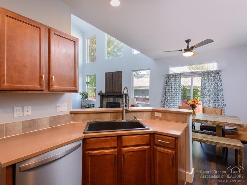 60965 Grayson Way Bend, OR 97702 - Photo 10 of 24 Additional Photo