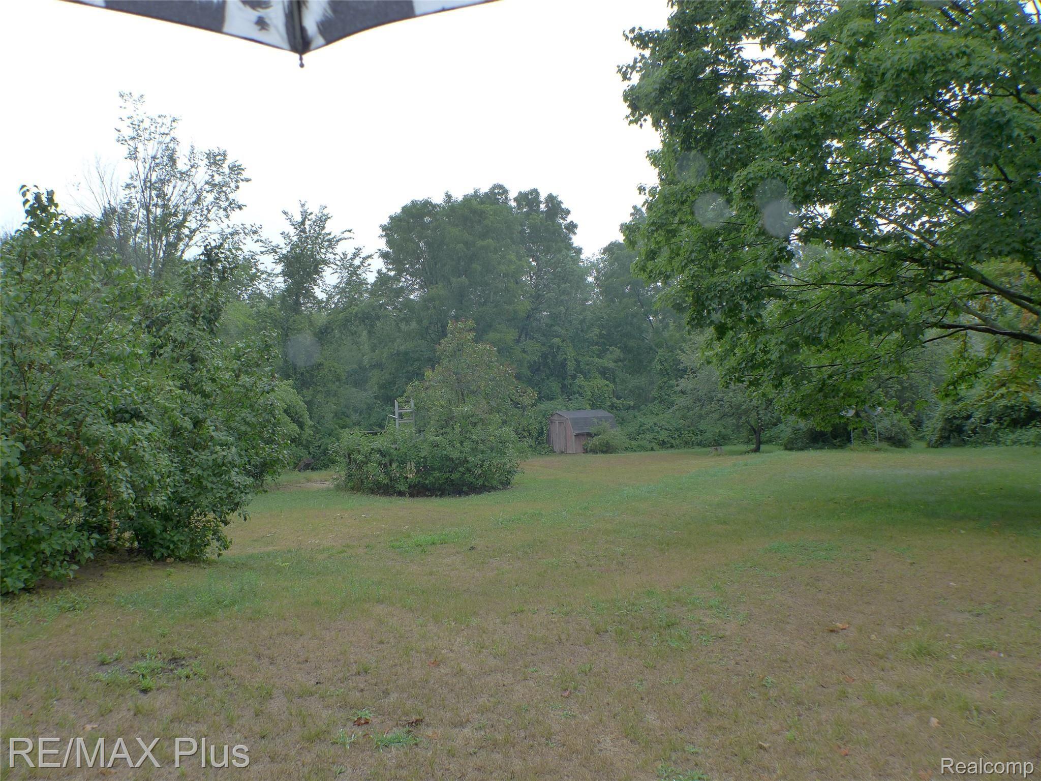 2096 West Snover Road Mayville, MI 48744 - Photo 8 of 42 P1050035.JPG