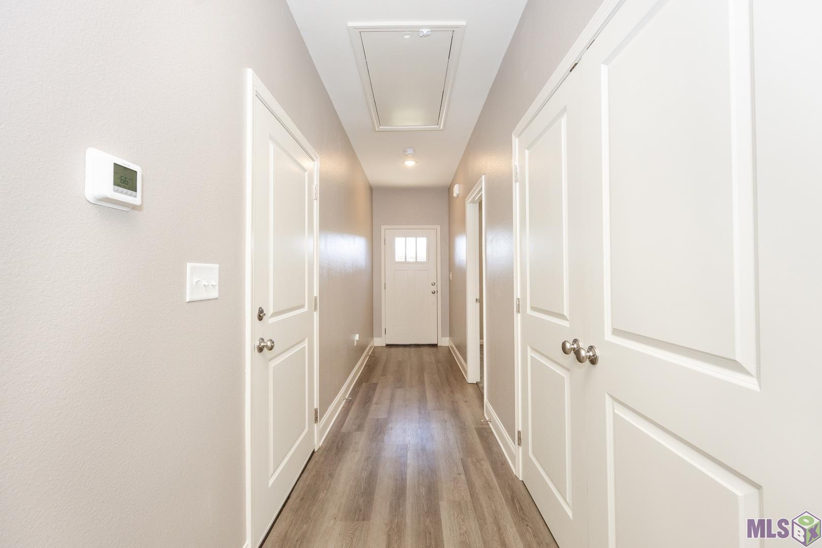 19977 Grantham Road, Unit A Livingston, LA 70754 - Photo 16 of 21 Hallway