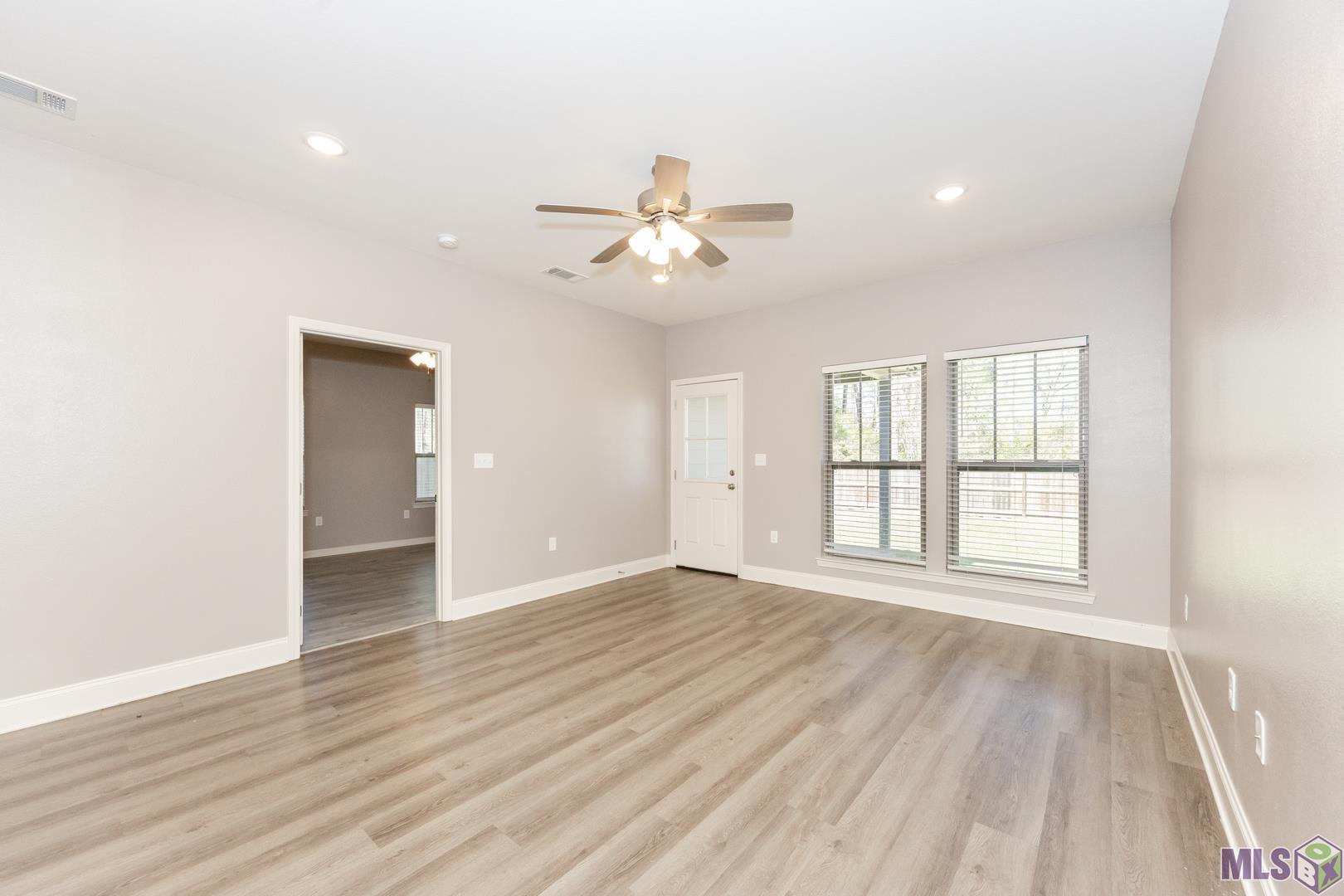 19977 Grantham Road, Unit A Livingston, LA 70754 - Photo 5 of 21 Living Room