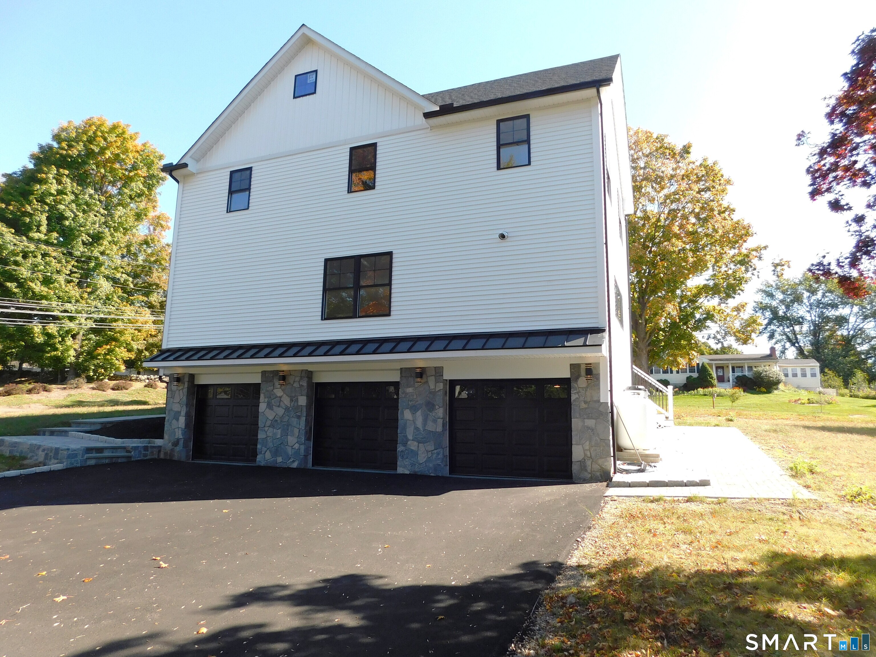 60 Mohegan Road Shelton, CT 06484 - Photo 26 of 27 Gallery Image 26