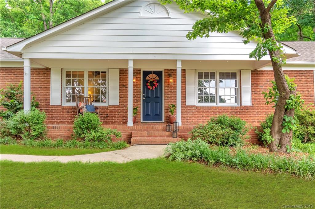 7417 Gilead Road Huntersville, NC 28078 - Photo 3 of 37 Gallery Image 3