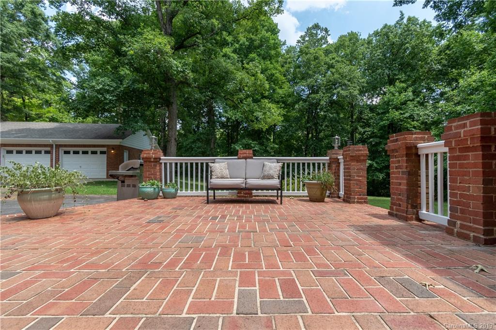 7417 Gilead Road Huntersville, NC 28078 - Photo 8 of 37 Gallery Image 8