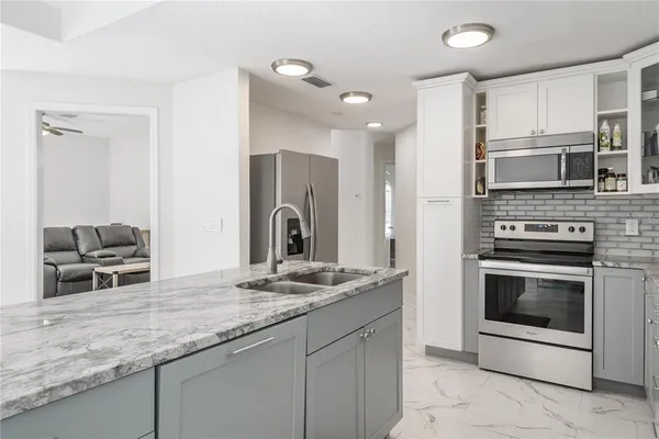 $3,250 | 751 Wildflower Drive, Palm Harbor, FL 34684