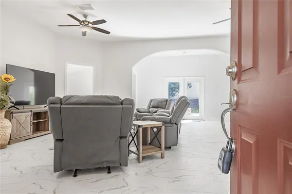 $3,250 | 751 Wildflower Drive, Palm Harbor, FL 34684