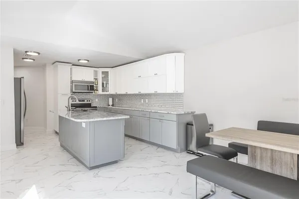 $3,250 | 751 Wildflower Drive, Palm Harbor, FL 34684