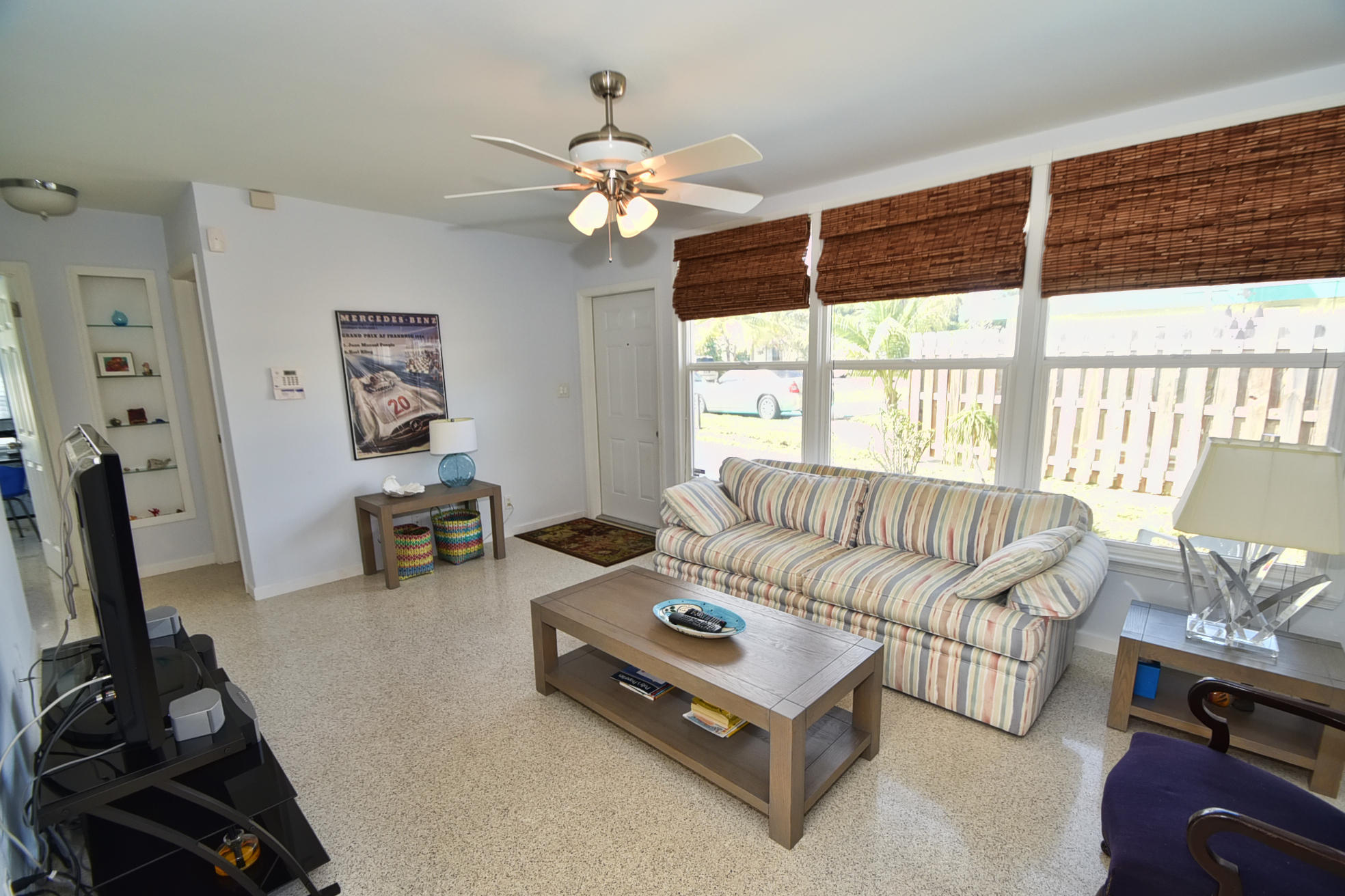 381 Kingsbridge Street Boca Raton, FL 33487 - Photo 7 of 30 DSC_1936
