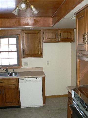 4936 Stratford Road Fort Wayne, IN 46807 - Photo 5 of 18