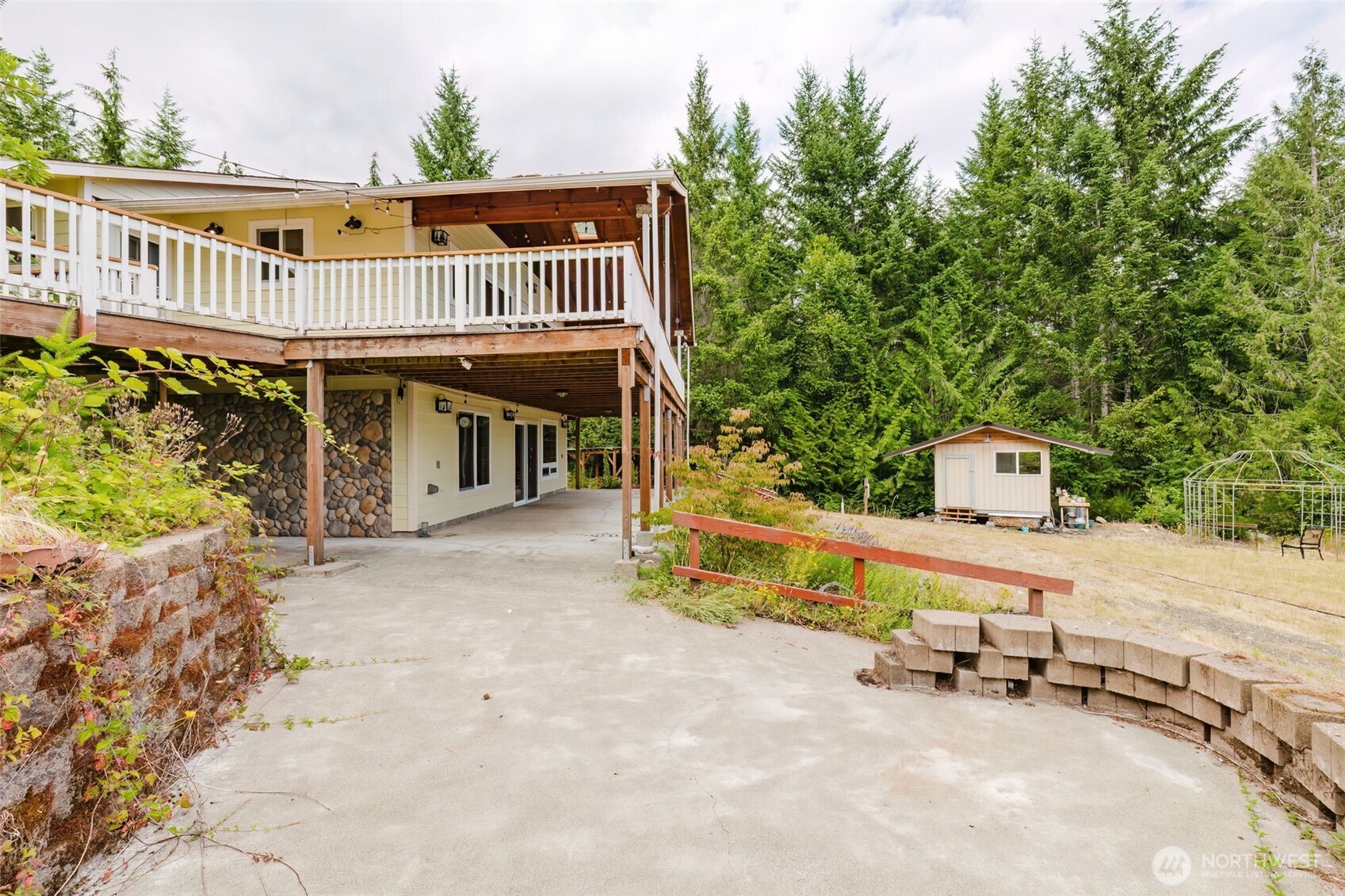 700 North Triton Heights Road Lilliwaup, WA 98555 - Photo 34 of 40