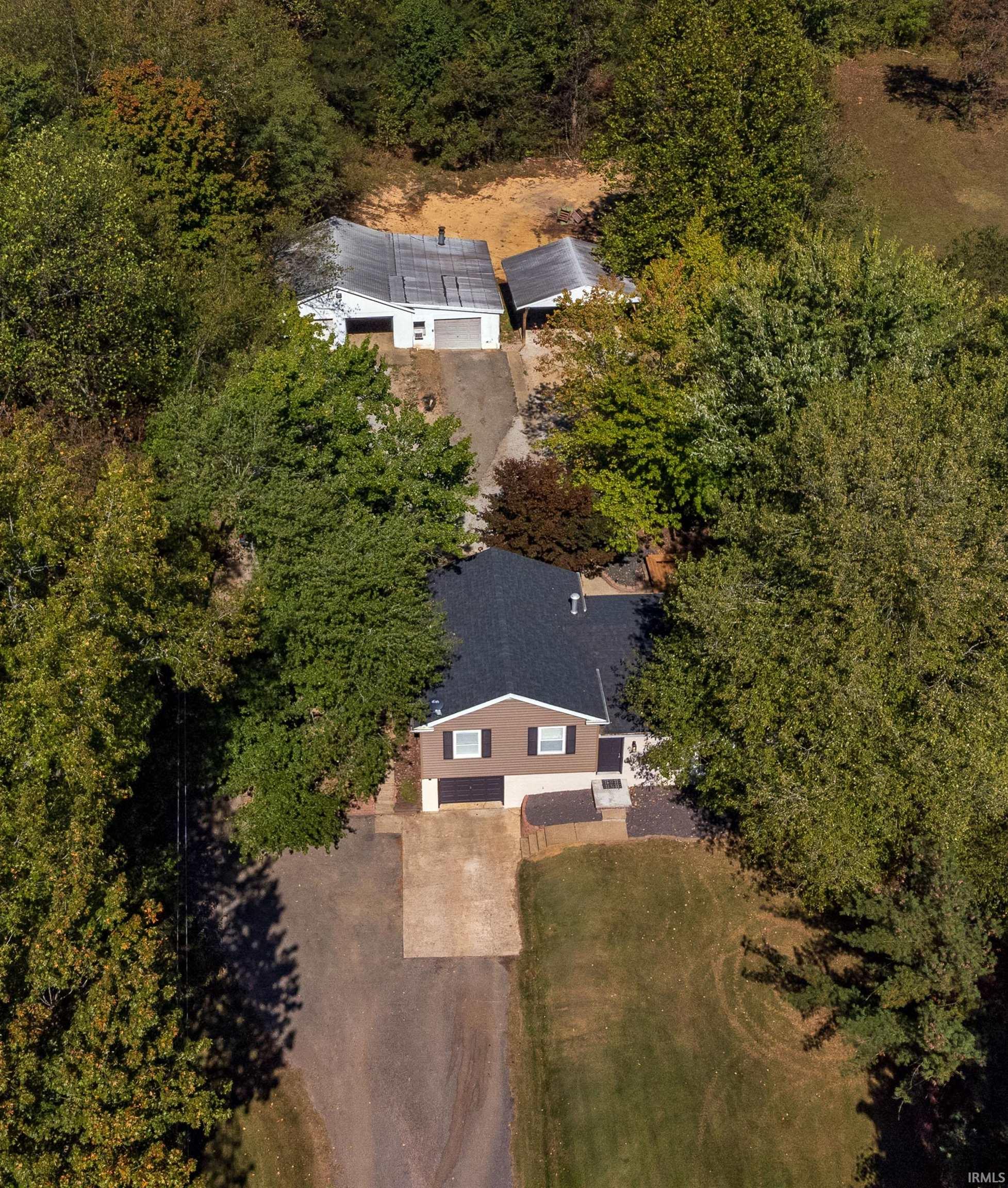 9201 Slate Road Evansville, IN 47720 - Photo 2 of 12 Gallery Image 2