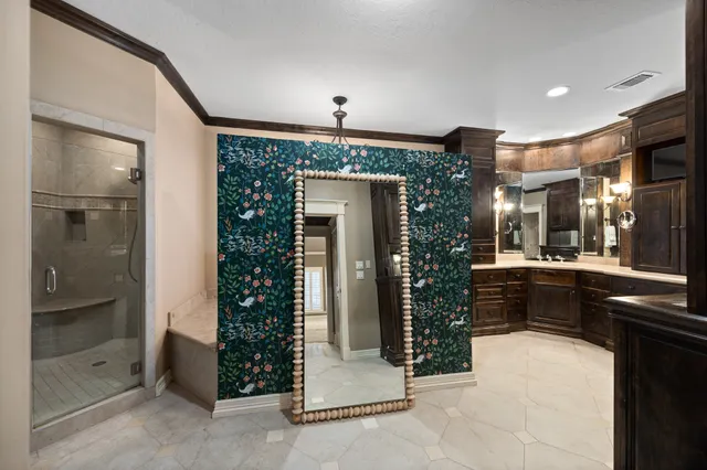 a view of entryway with a hallway