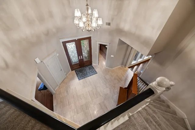 a view of entryway and workspace