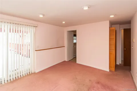 $445,000 | 11 Shaker Court, New Windsor, NY 12553