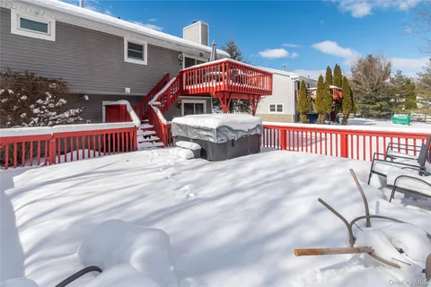 $445,000 | 11 Shaker Court, New Windsor, NY 12553