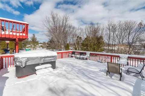 $445,000 | 11 Shaker Court, New Windsor, NY 12553