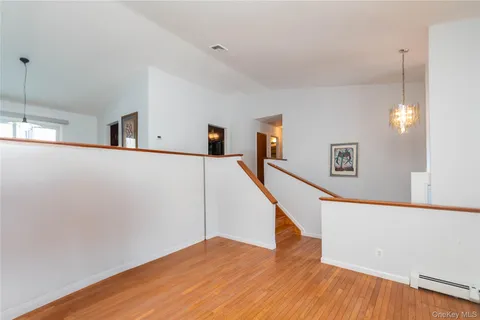 $445,000 | 11 Shaker Court, New Windsor, NY 12553