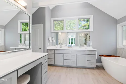 $949,900 | 5300 Deep Valley, Raleigh, NC 27606