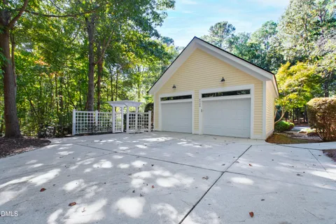 $949,900 | 5300 Deep Valley, Raleigh, NC 27606