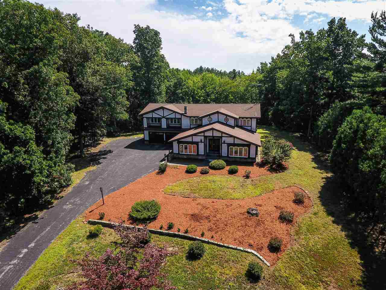 141 Castle Hill Road Windham, NH 03087 - Photo 1 of 4