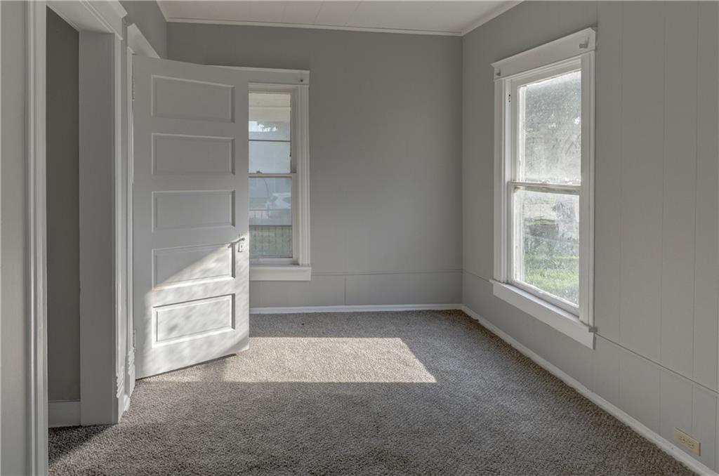 1403 Commercial Street Atchison, KS 66002 - Photo 6 of 14