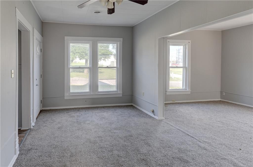 1403 Commercial Street Atchison, KS 66002 - Photo 7 of 14