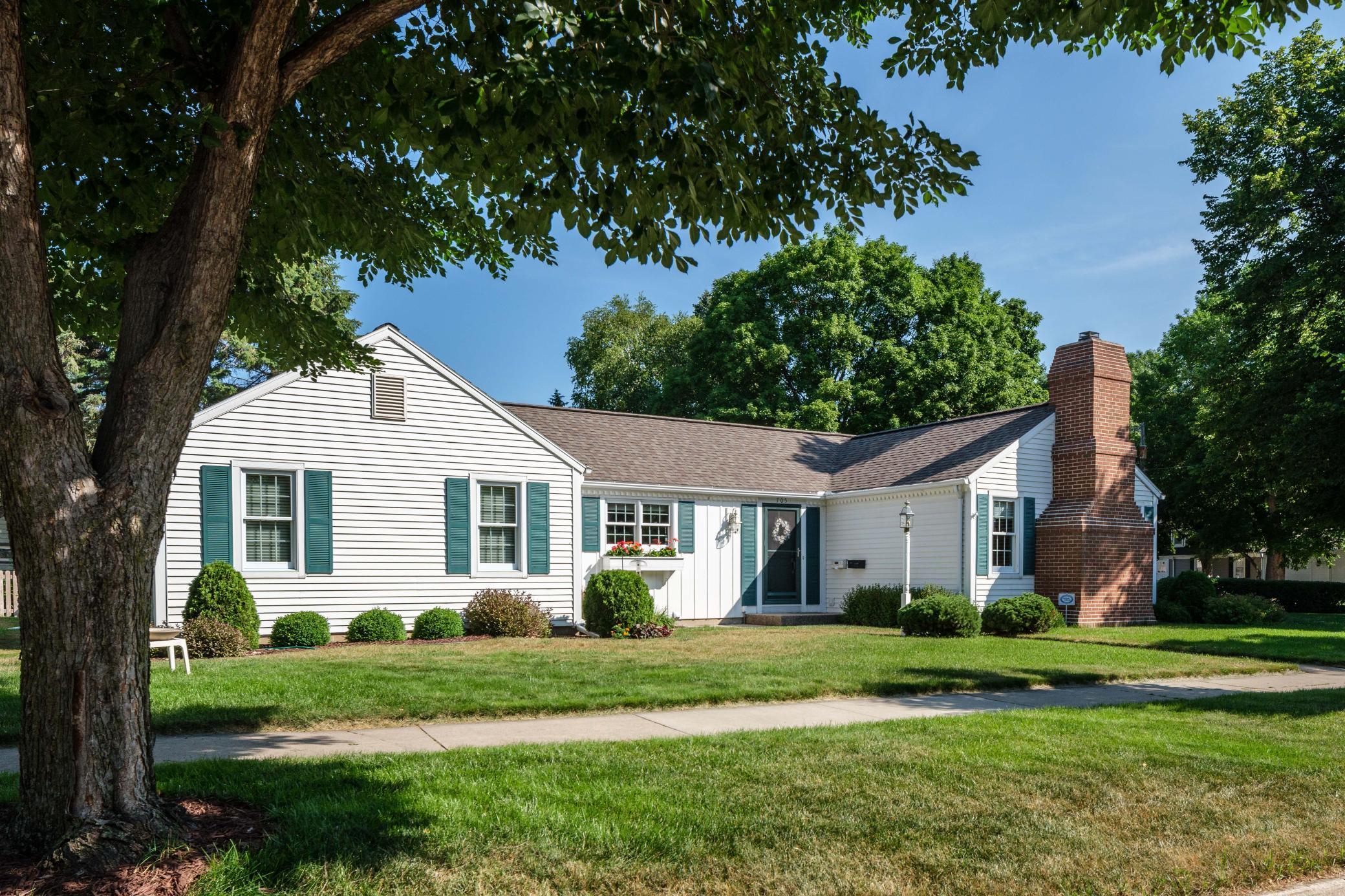 705 Memorial Parkway Southwest Rochester, MN 55902 - Photo 1 of 1