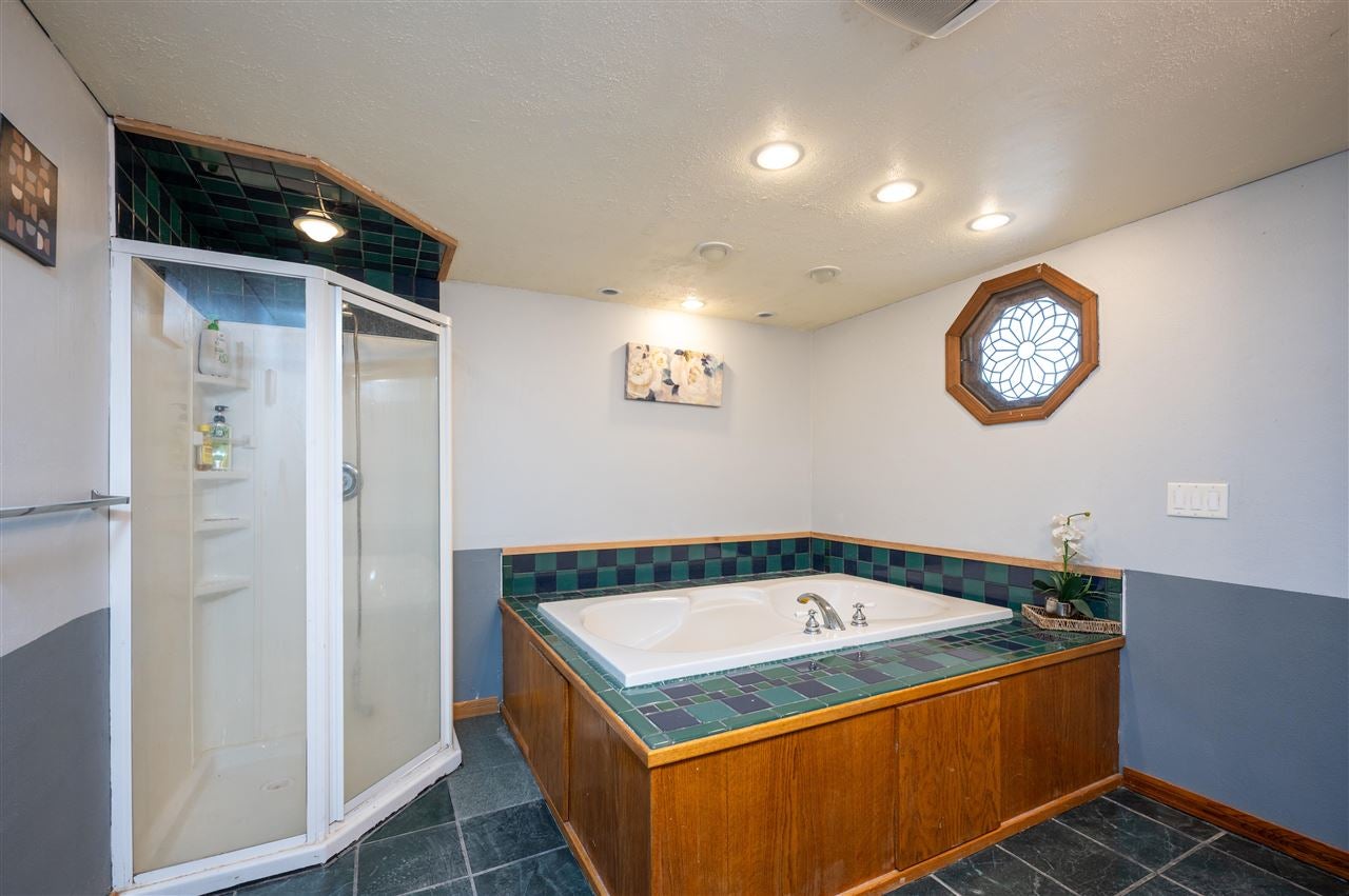 1045 Vine Avenue Riverside, IA 52327 - Photo 28 of 42 Gallery Image 28