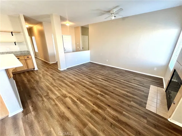 $2,450 | 13561 Fullerton Lane, Victorville, CA 92392