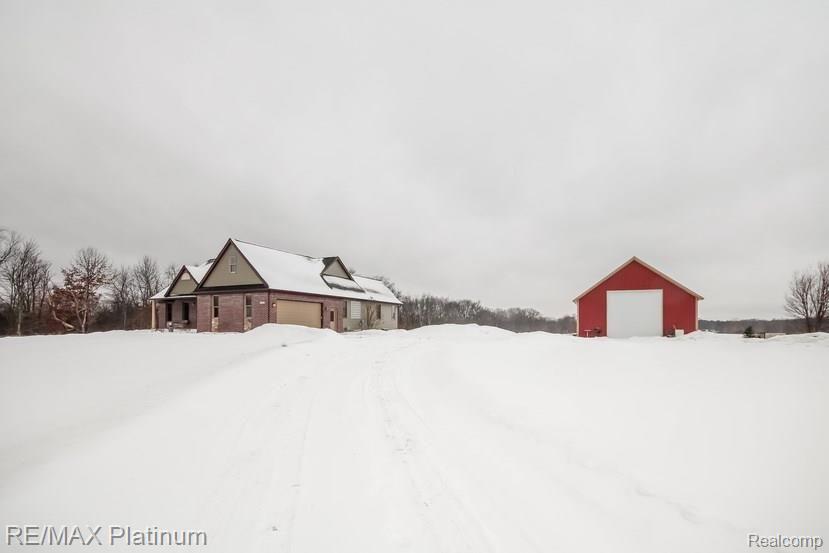 3468 South Latson Road Howell, MI 48843 - Photo 42 of 50 043-Side_View-1472501-mls.jpg