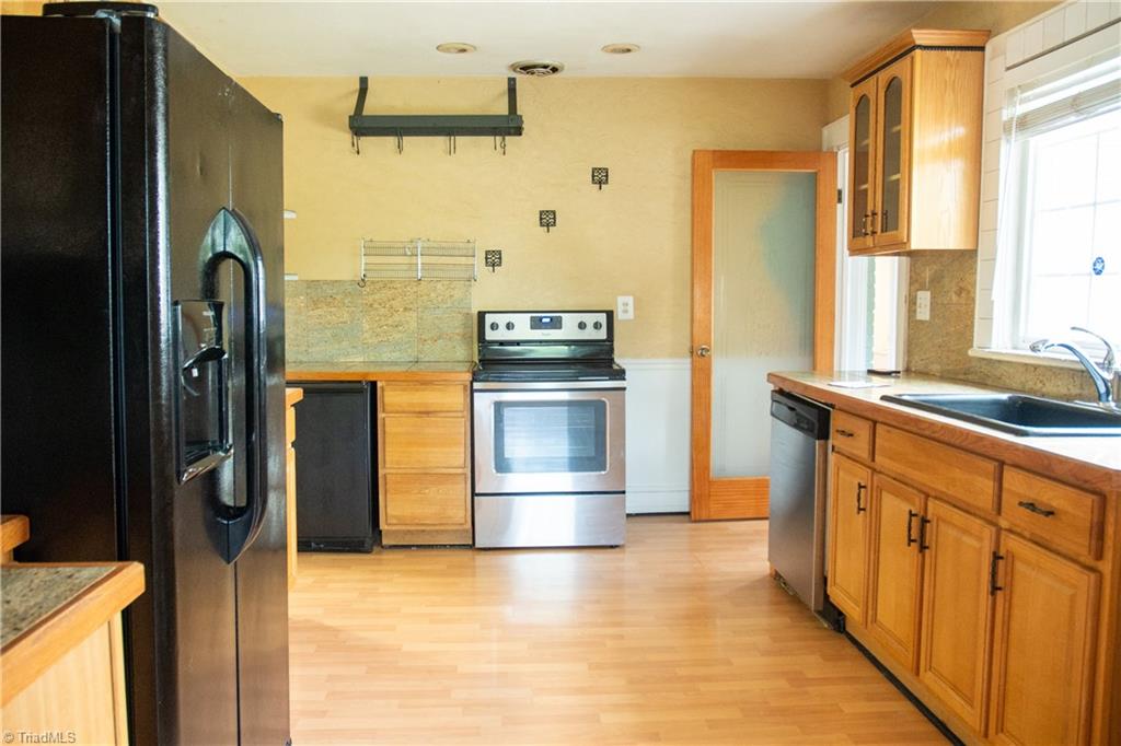 755 Creek Ridge Road Greensboro, NC 27406 - Photo 7 of 23 Gallery Image 7