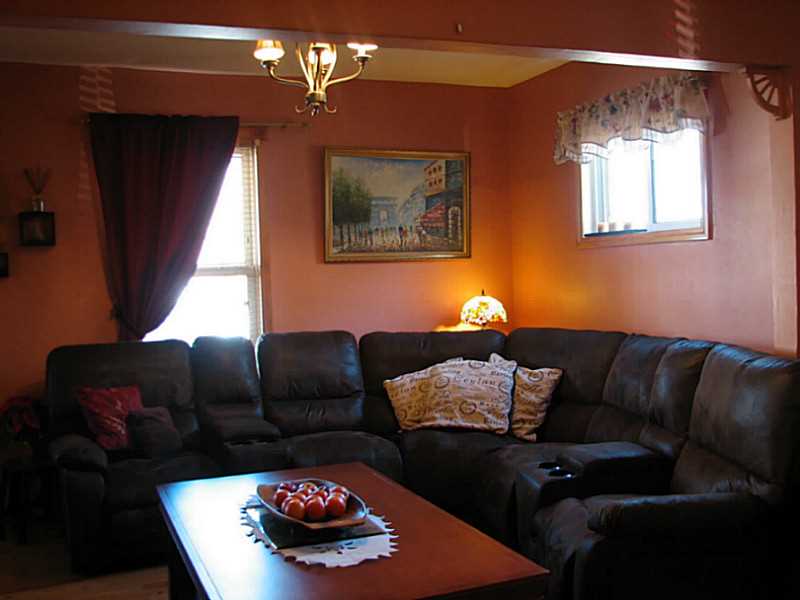 63 Henry Street Woonsocket, RI 02895 - Photo 12 of 23 Living Room.