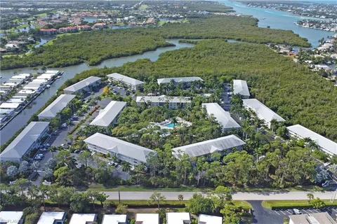 $325,000 | 3031 Sandpiper Bay Circle, Unit F106, Naples, FL 34112